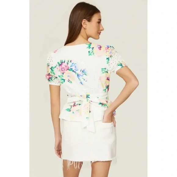 RTR Slate & Willow White Floral Top - size S - Picture 2 of 5